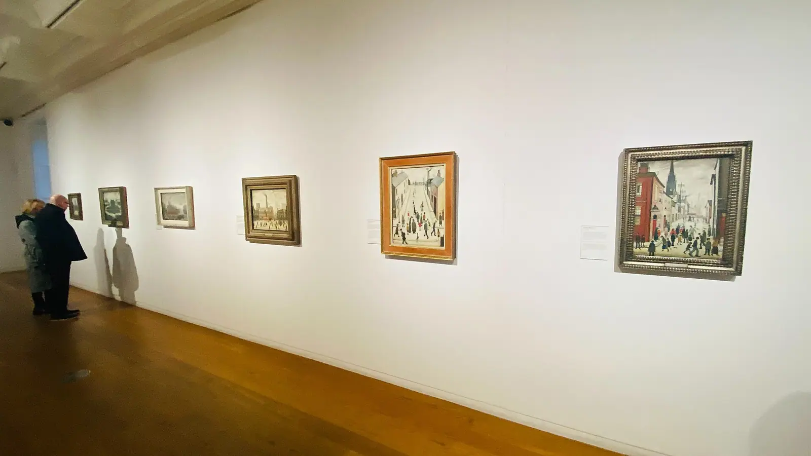 Illustrative photo of an art gallery, not of Sculpturesite Gallery