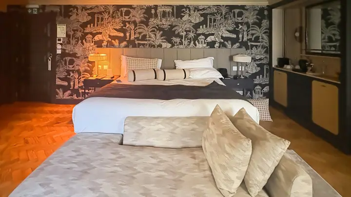 Illustrative photo of a hotel room, not of Gaige House