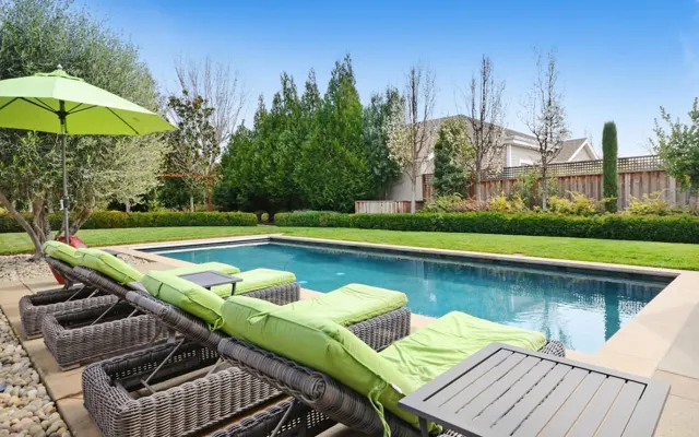 The Red Farmhouse, Sonoma